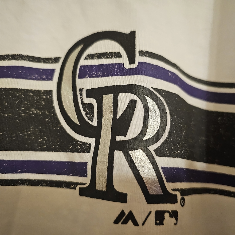 NWOT Colorado Rockies T-shirt. Size:XXL.
